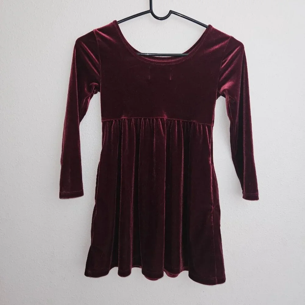 2 Old Navy Velvet Dress Lot Red Green Girls Small 6-7 Christmas Holiday